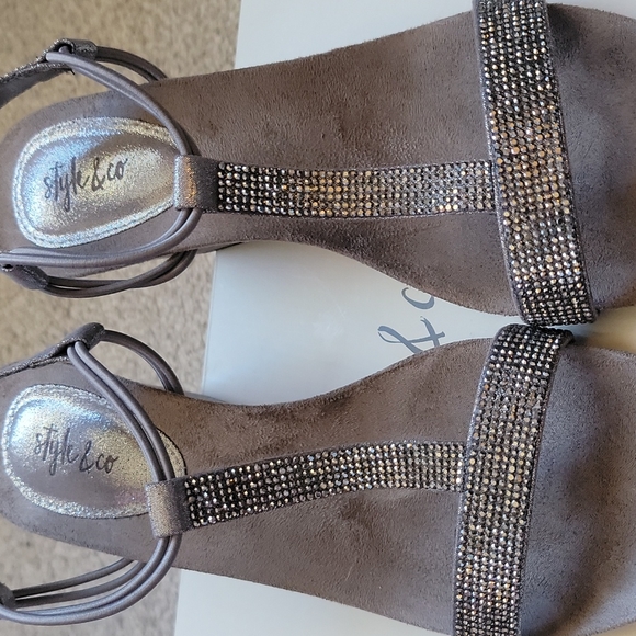 Macy's Womens wedges size 7.5 - Picture 6 of 8